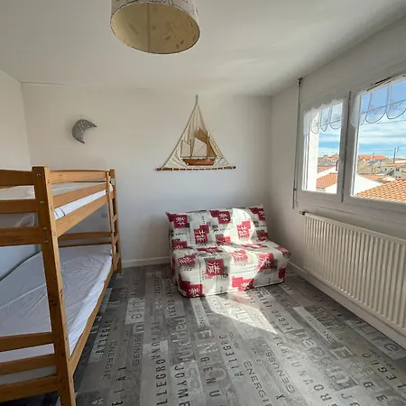 Maison 2 Avec Jardin, Quartier La Chaume, Proche Et Commerces - Fr-1-197-591