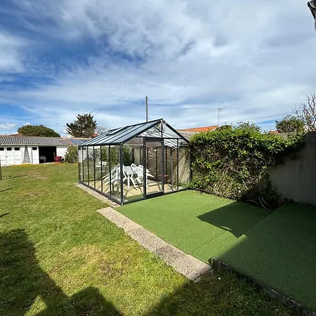 Сasa de vacaciones Maison 2 Avec Jardin, Quartier La Chaume, Proche Et Commerces *