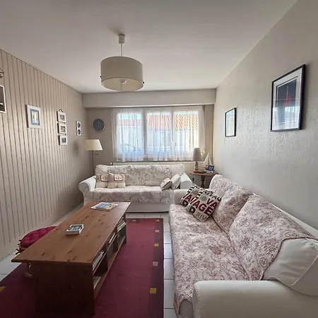 Maison 2 Avec Jardin, Quartier La Chaume, Proche Et Commerces Сasa de vacaciones *