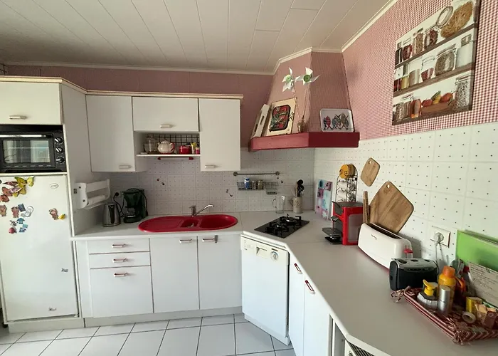 Maison 2 Avec Jardin, Quartier La Chaume, Proche Et Commerces - Fr-1-197-591 *